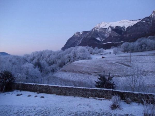 Le Domaine Du Grand Cellier Gites Appartement En Savoie Tournon Exterior photo